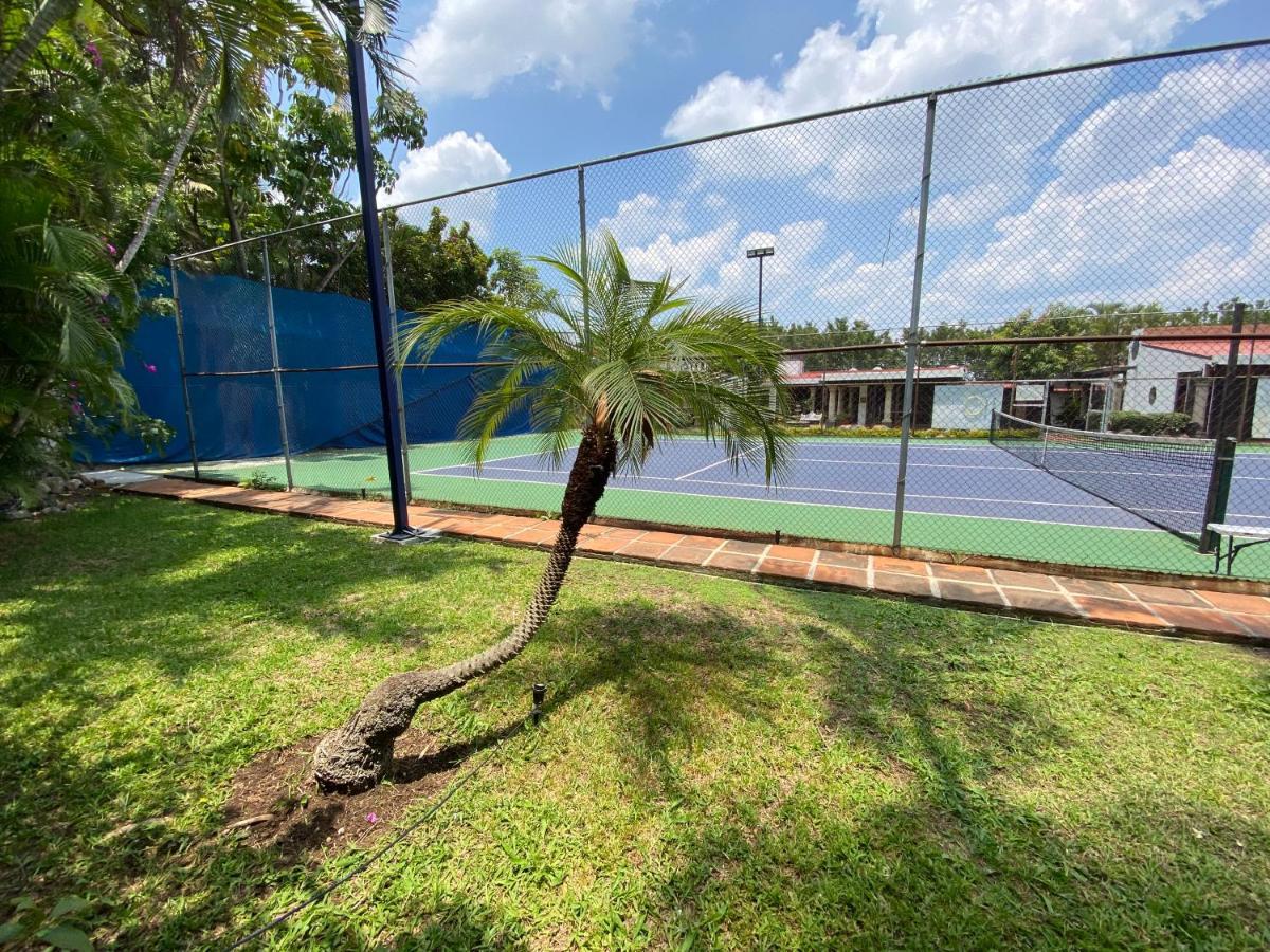 Bed & Tennis - Vista Hermosa Куэрнавака Экстерьер фото